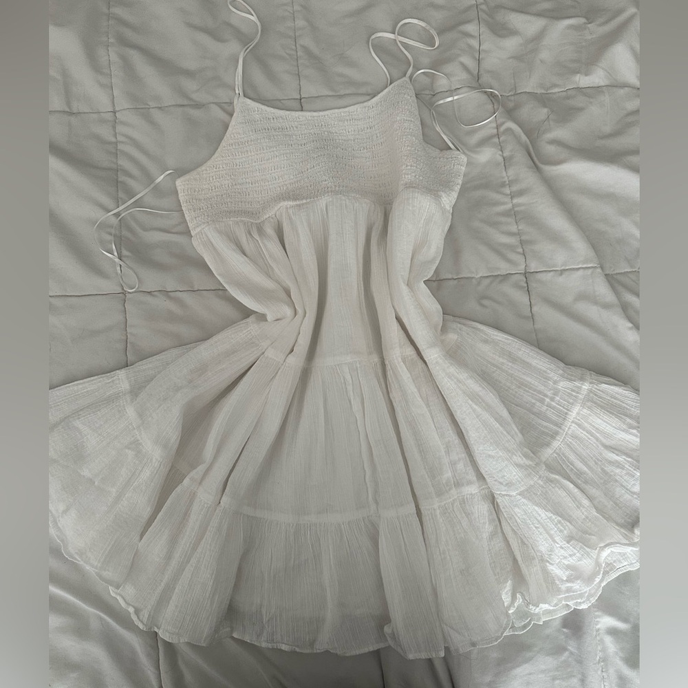 Zara White Smocked Cotton Tiered Babydoll Mini Dress Size Large Bohemian Stretch